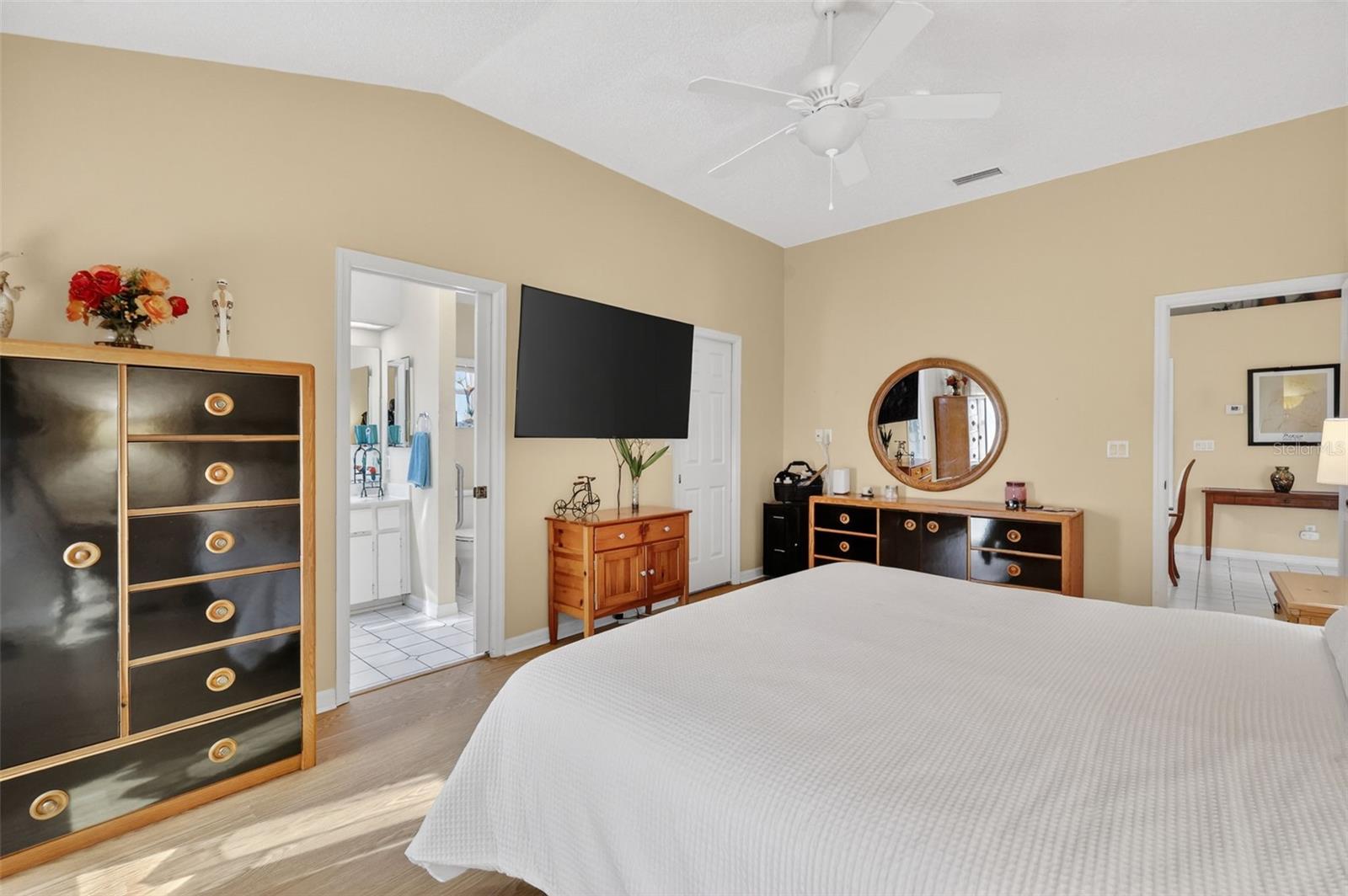 ROYAL HIGHLANDS PH 01 TR B LESS PT LYING W FOL - Residential