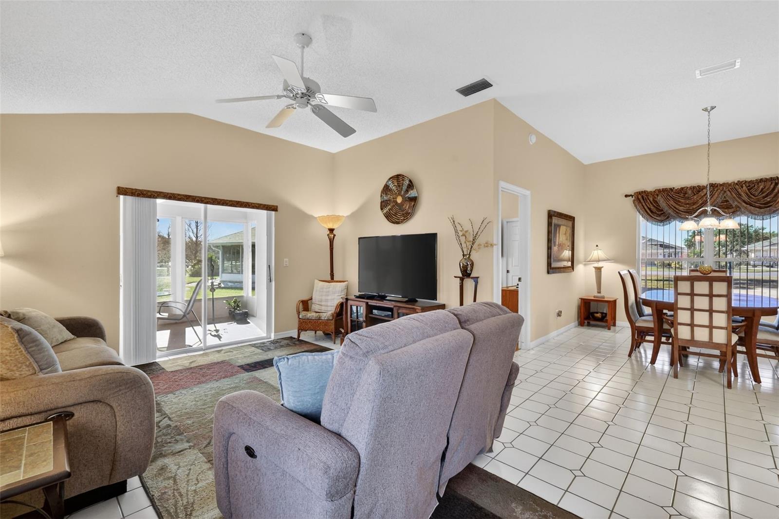 ROYAL HIGHLANDS PH 01 TR B LESS PT LYING W FOL - Residential