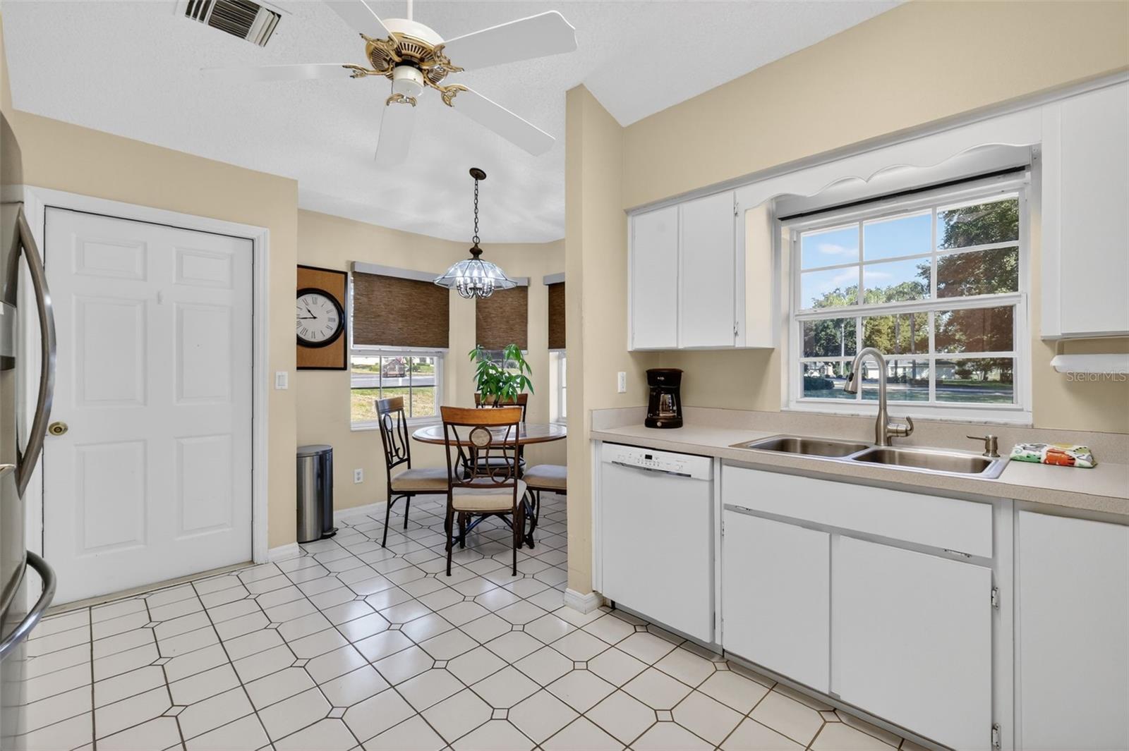 ROYAL HIGHLANDS PH 01 TR B LESS PT LYING W FOL - Residential