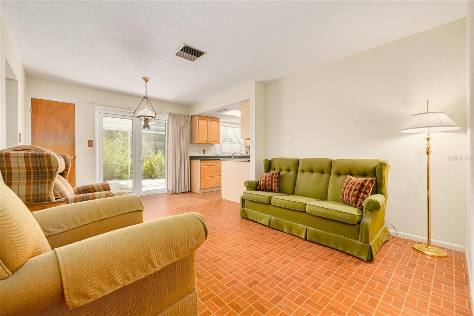 LAKEWOOD ESTATES SEC B - Residential