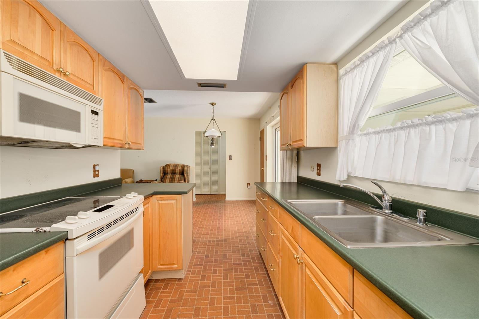 LAKEWOOD ESTATES SEC B - Residential