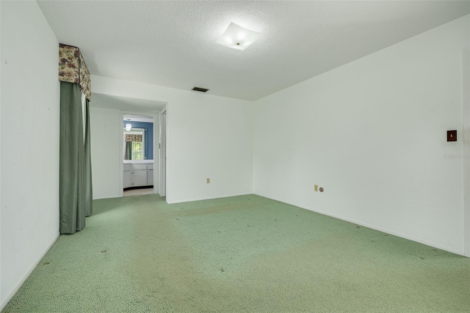 LAKEWOOD ESTATES SEC B - Residential