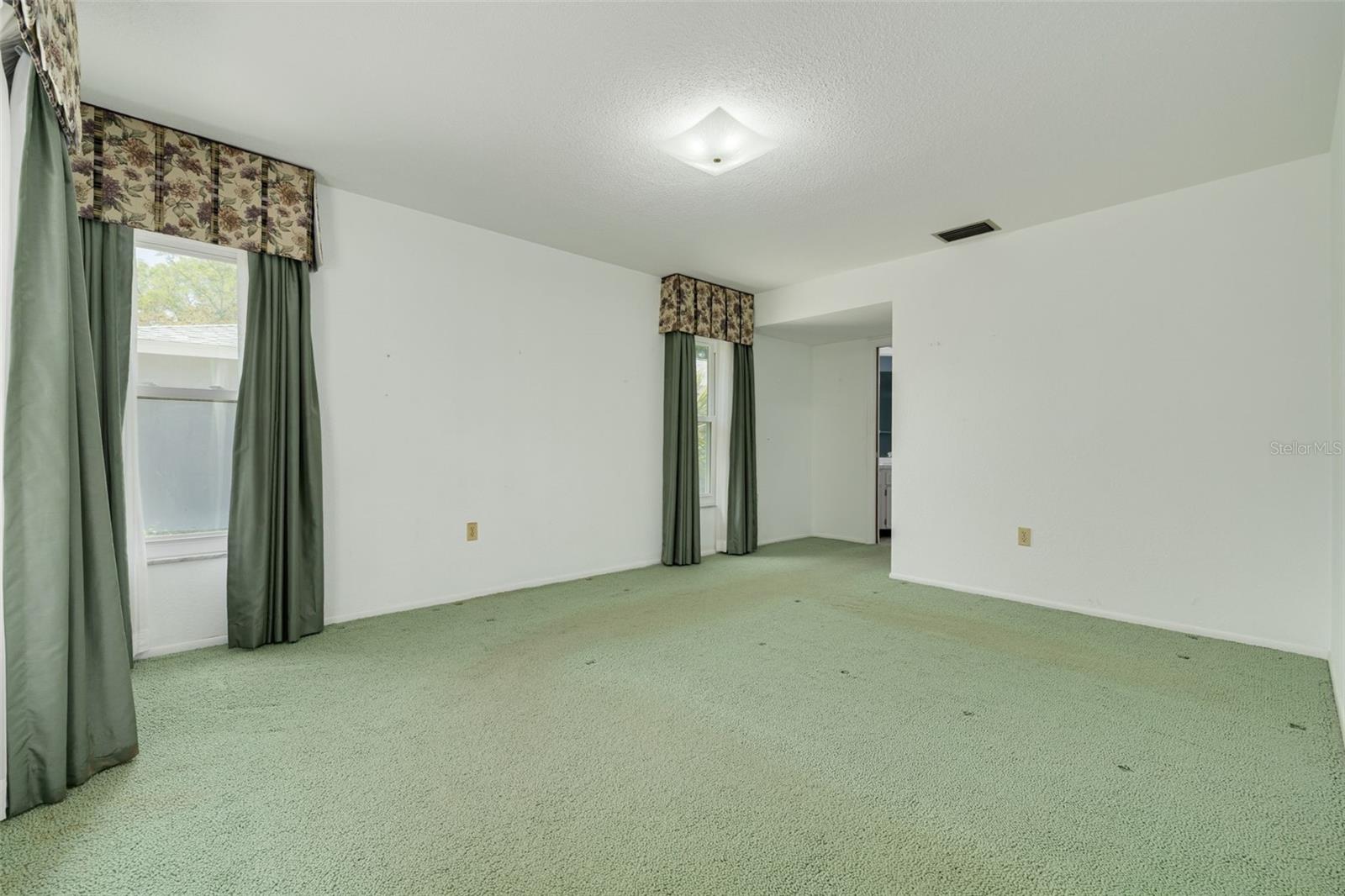 LAKEWOOD ESTATES SEC B - Residential