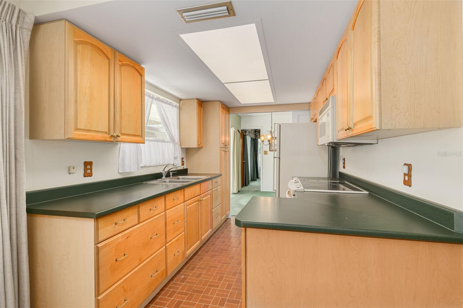 LAKEWOOD ESTATES SEC B - Residential