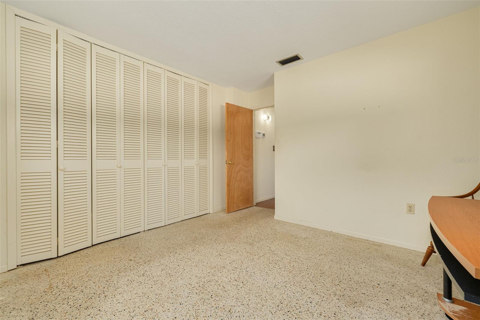 LAKEWOOD ESTATES SEC B - Residential