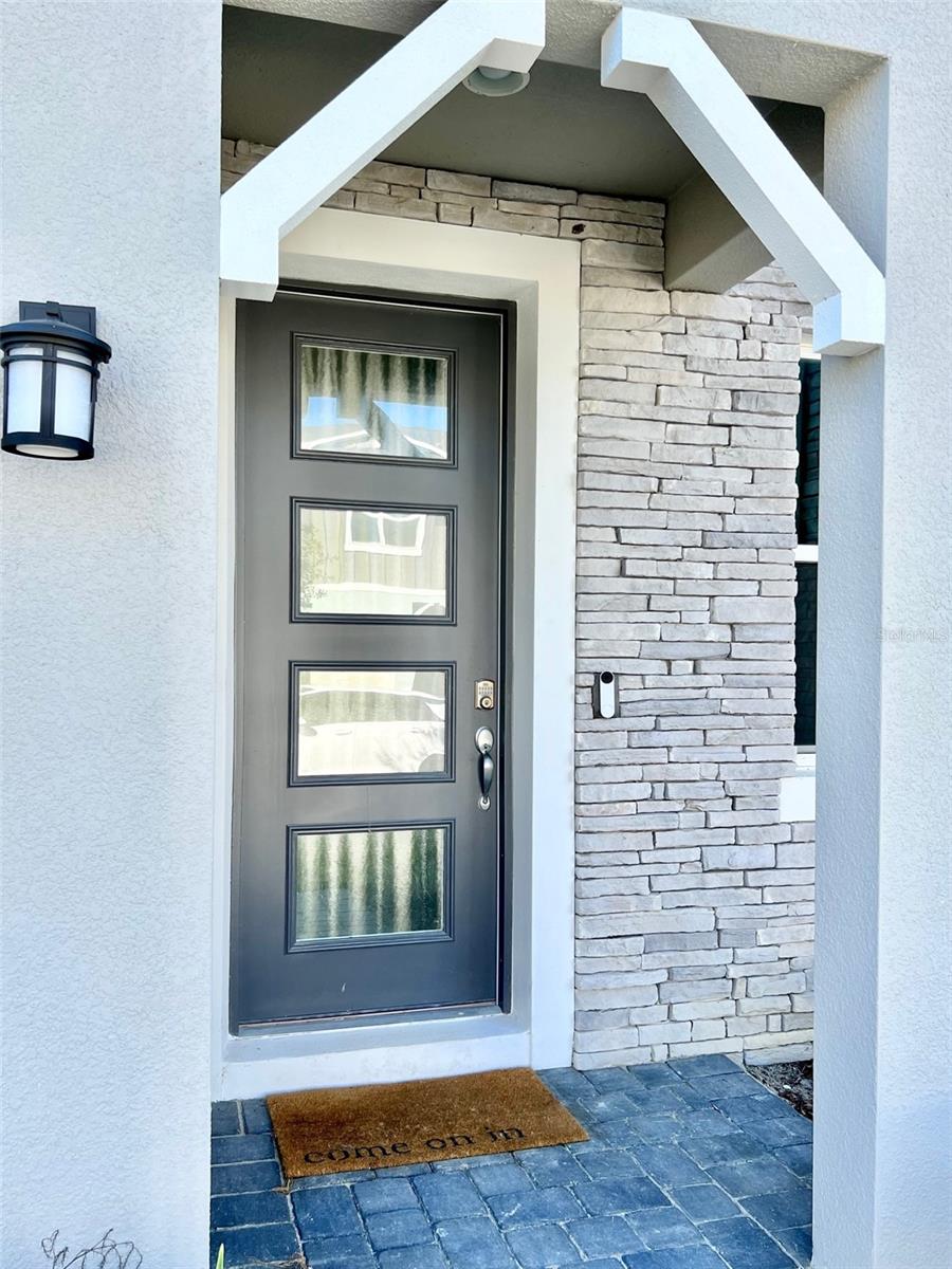 TOWNHOMES AT RIVERS EDGE - Residential Lease