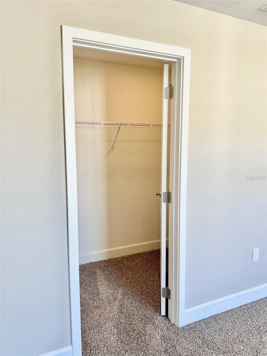 TOWNHOMES AT RIVERS EDGE - Residential Lease