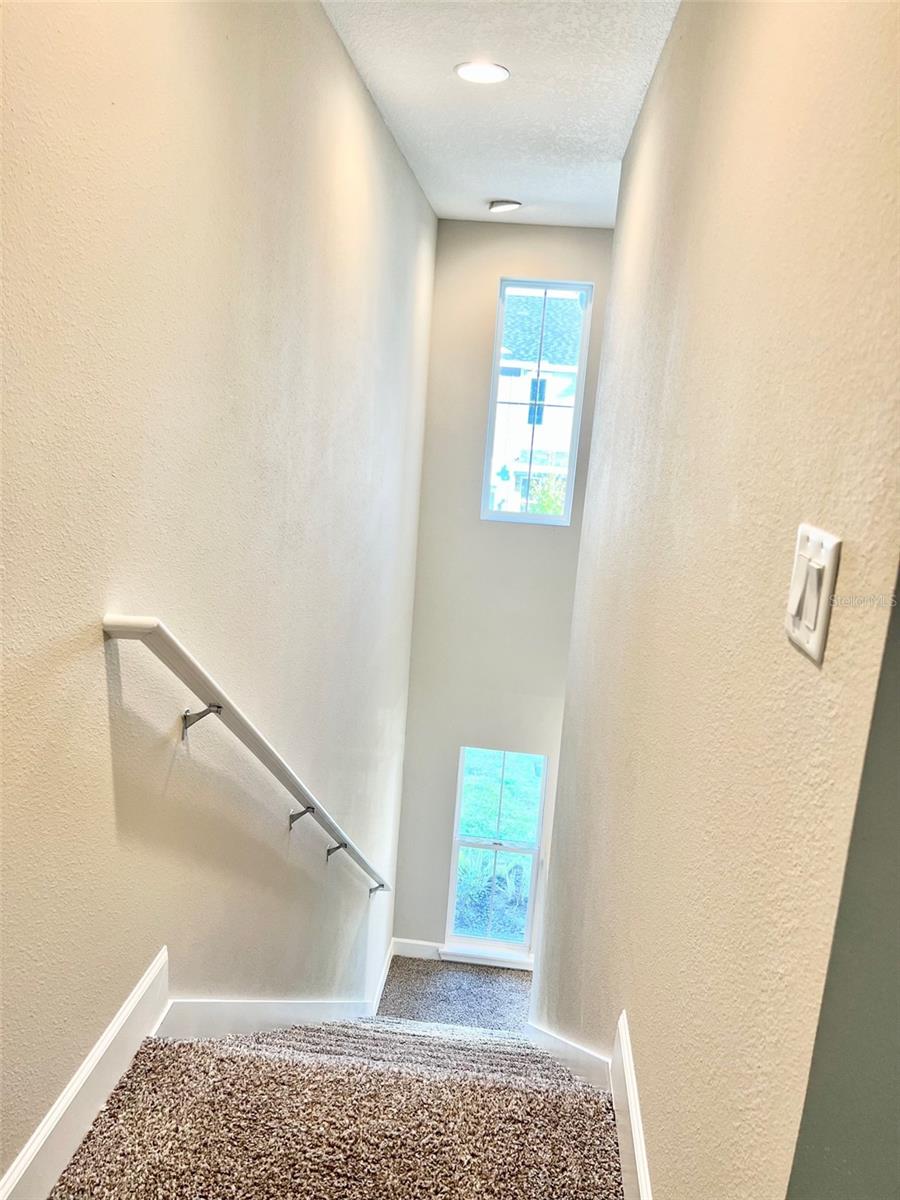 TOWNHOMES AT RIVERS EDGE - Residential Lease