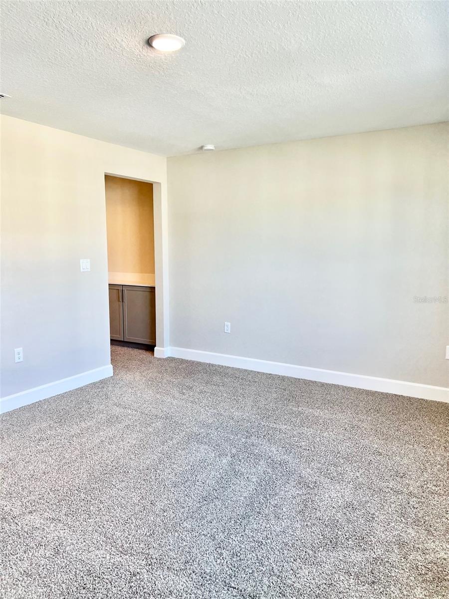 TOWNHOMES AT RIVERS EDGE - Residential Lease