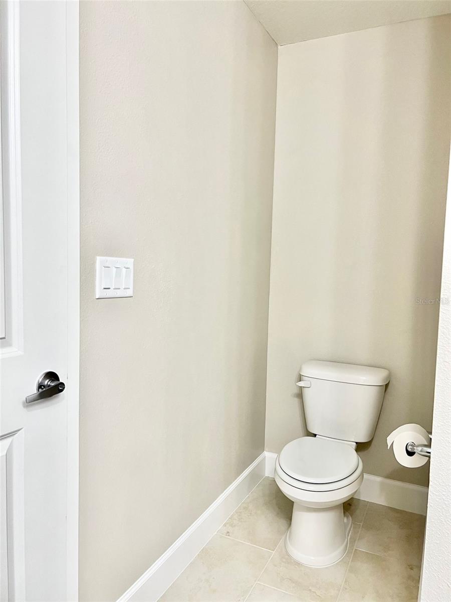 TOWNHOMES AT RIVERS EDGE - Residential Lease