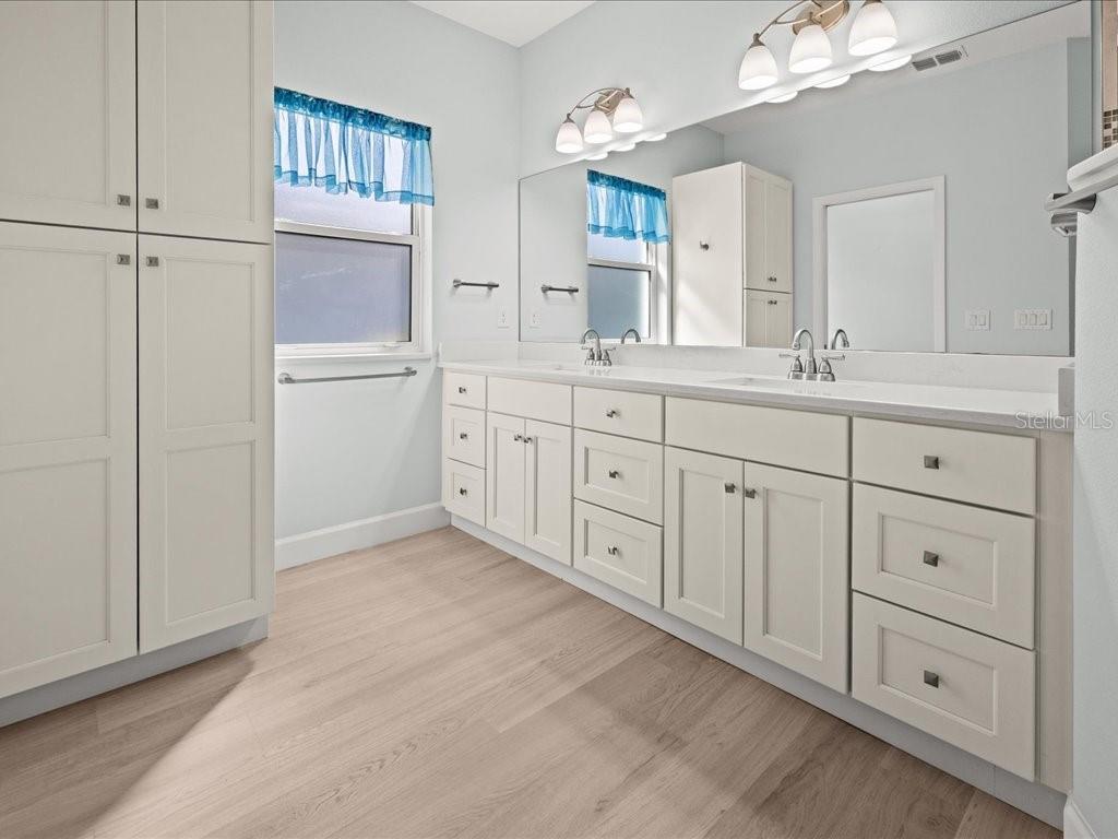 PARK FOREST - Residential