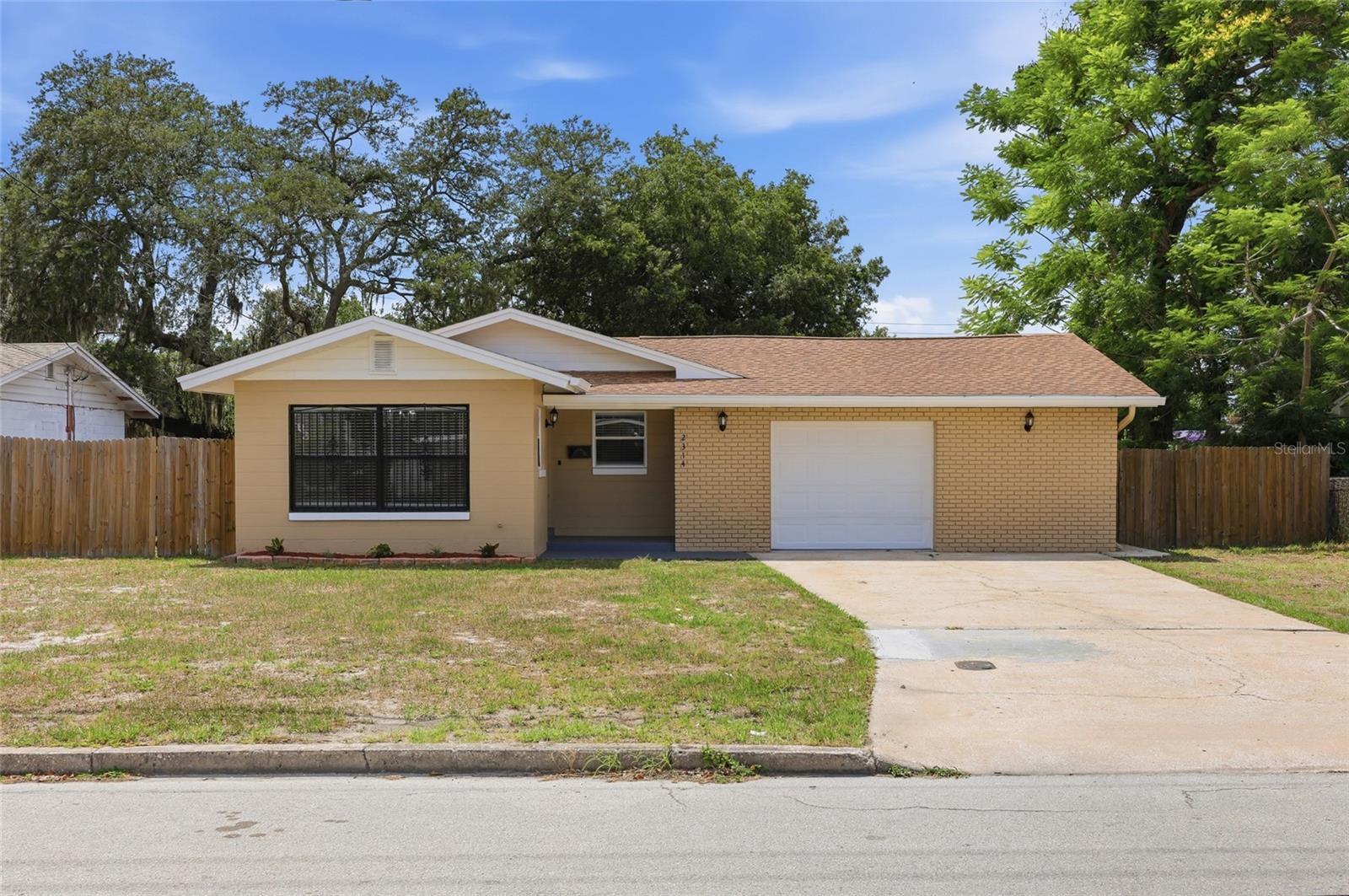 EVANS VILLAGE - Residential