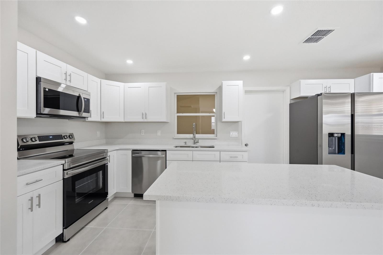 EVANS VILLAGE - Residential