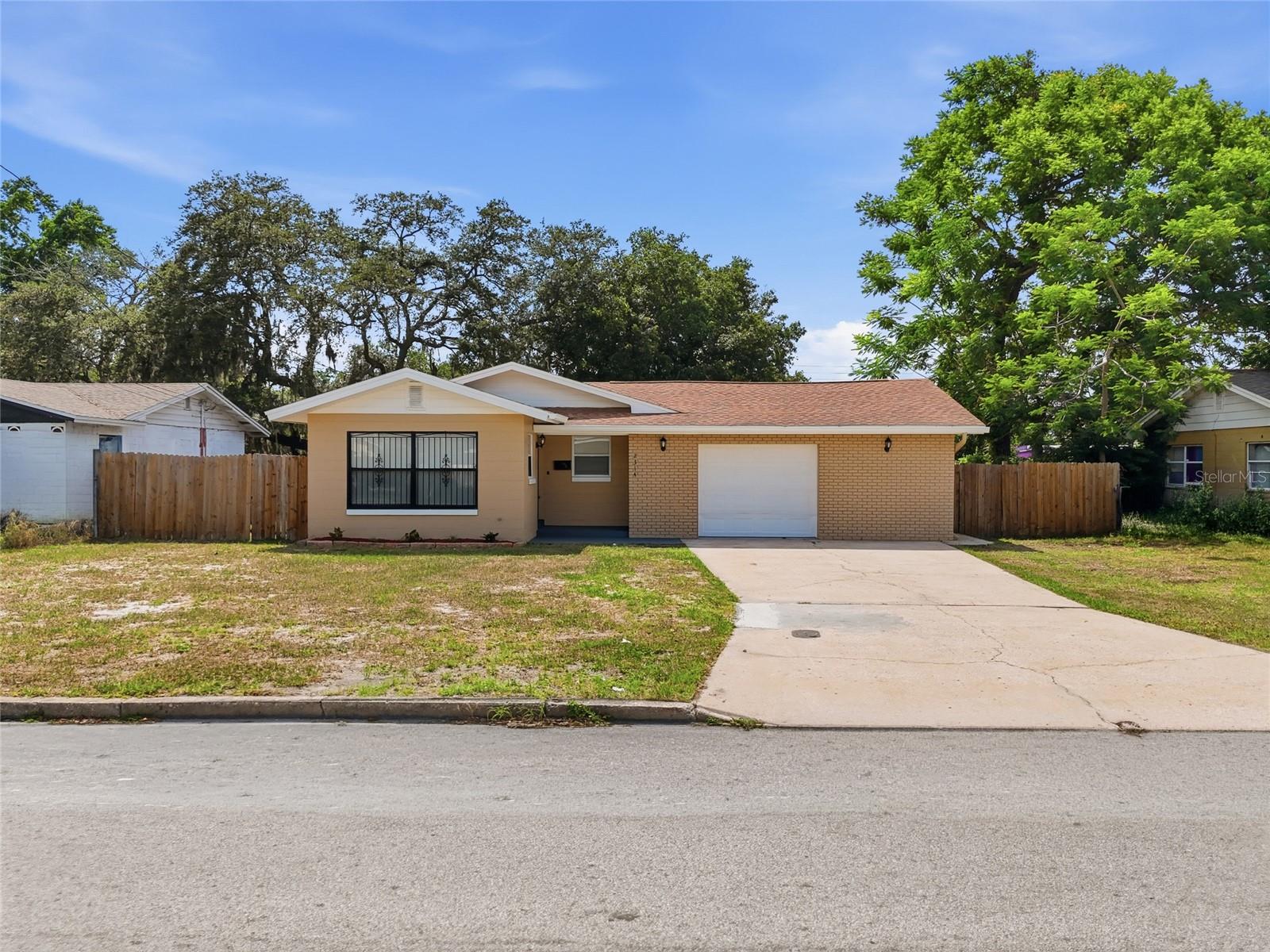 EVANS VILLAGE - Residential
