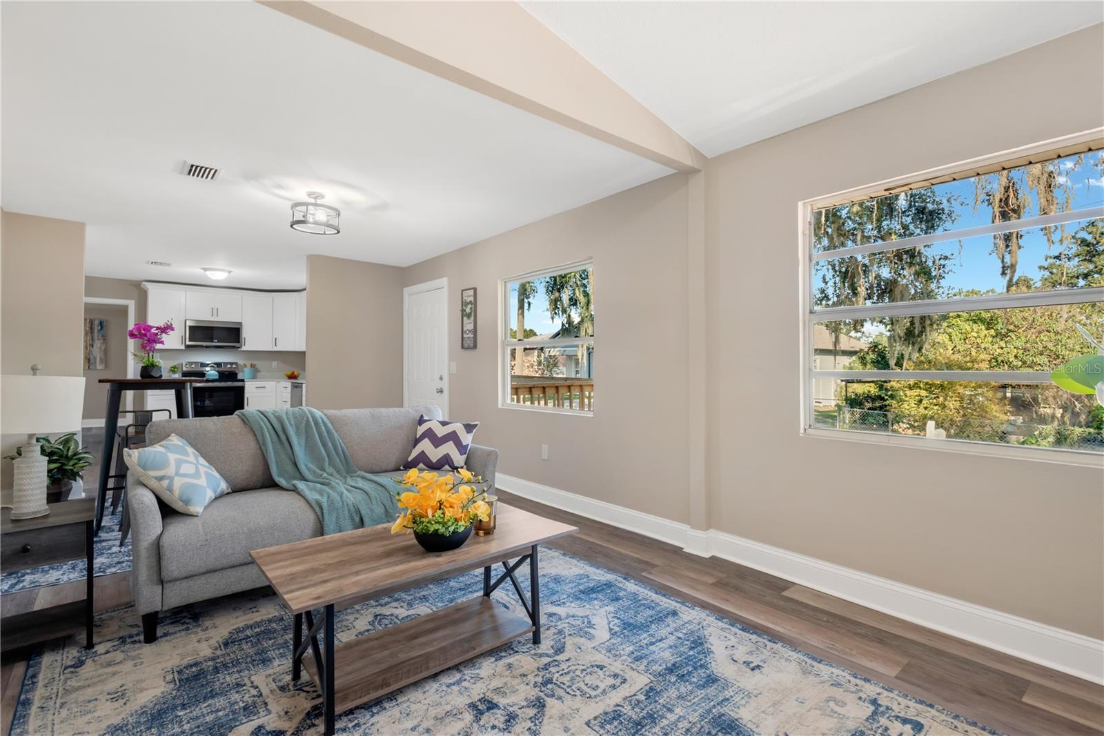 MANGO HILLS - Residential