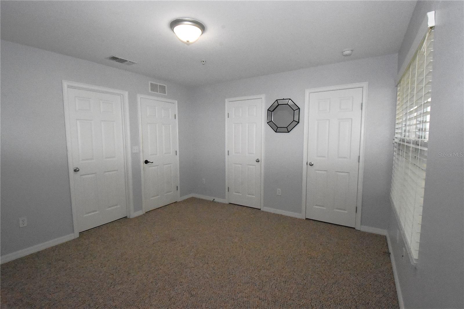 HAILEY FOREST CONDO - Residential Lease