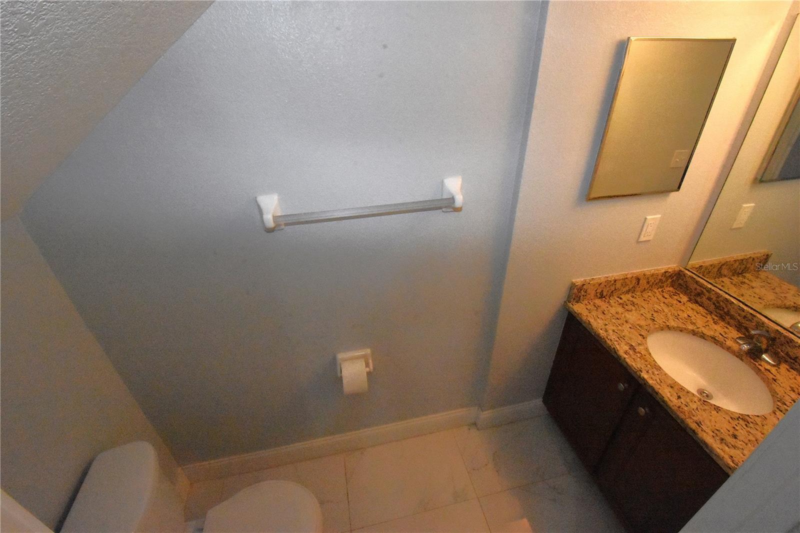 HAILEY FOREST CONDO - Residential Lease