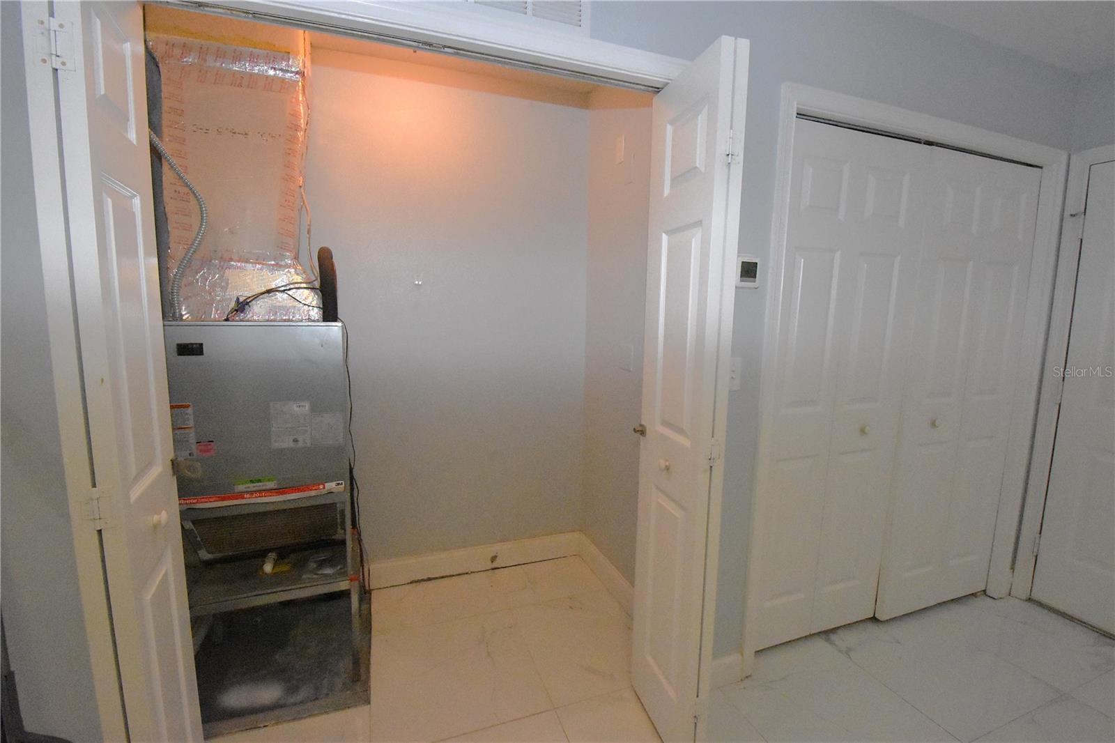 HAILEY FOREST CONDO - Residential Lease