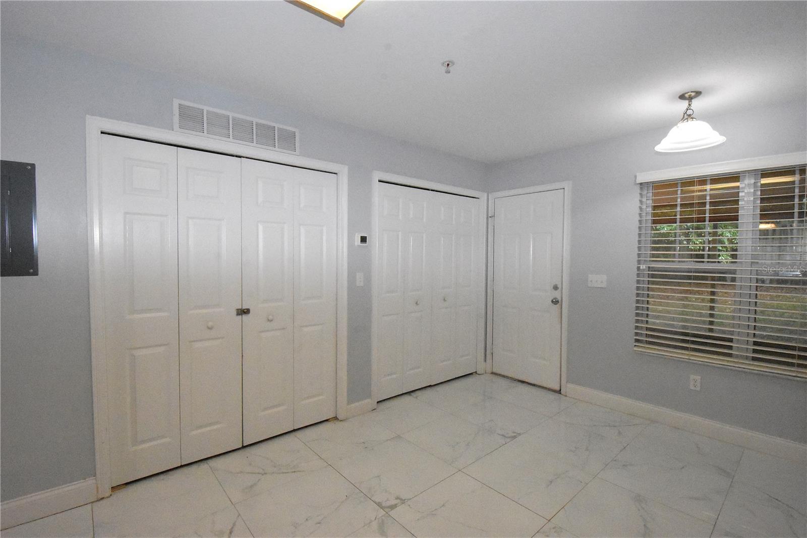 HAILEY FOREST CONDO - Residential Lease