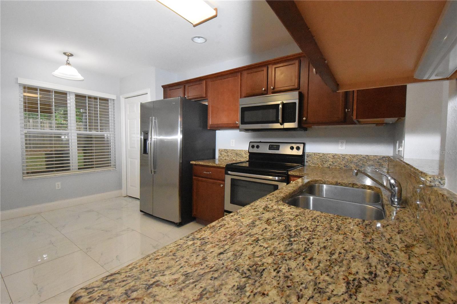 HAILEY FOREST CONDO - Residential Lease