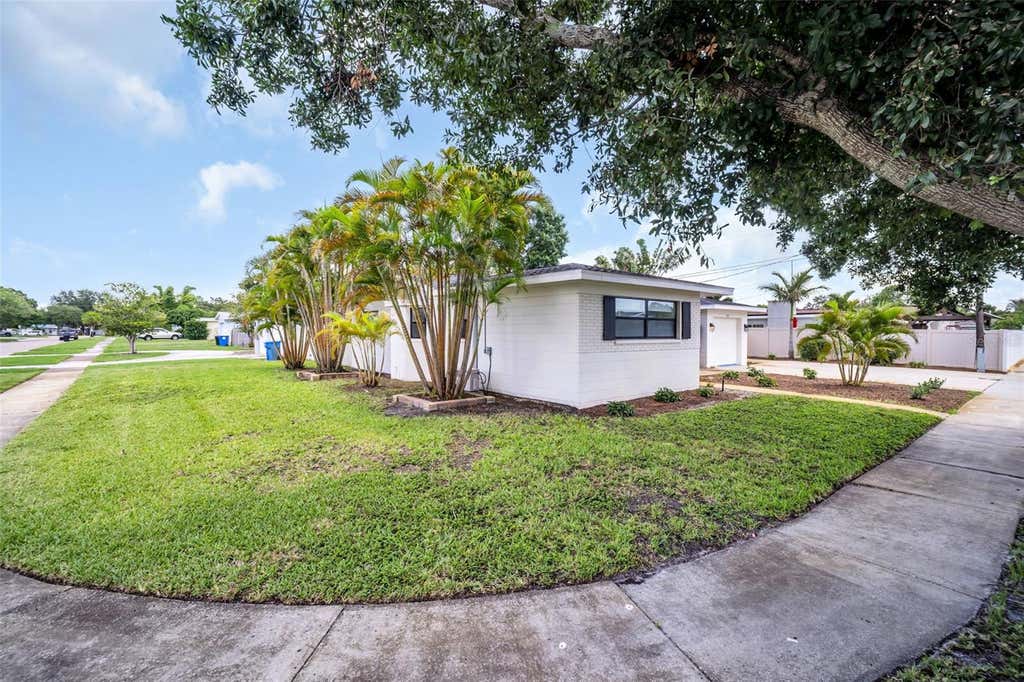 Photo of 3361 59th Street N, St Petersburg, FL 33710 (MLS # TB8532112)