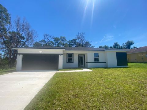 A home in PORT CHARLOTTE