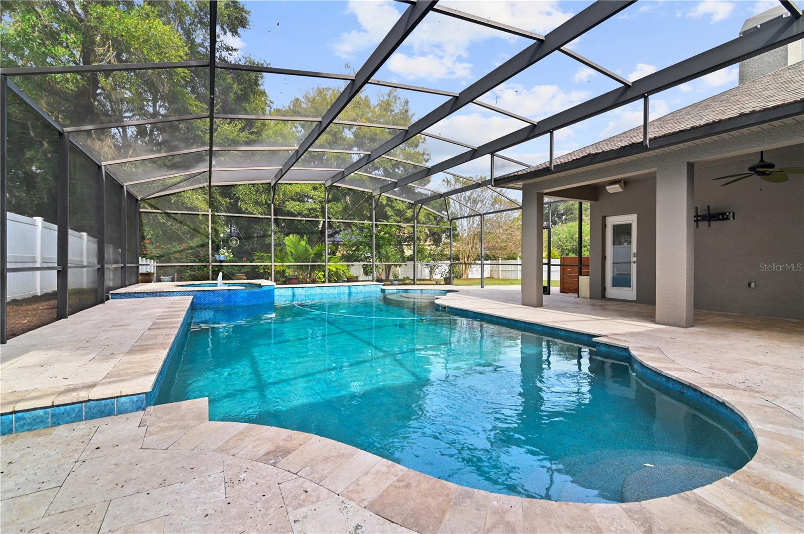 ROCK SPRINGS RIDGE PH 01 - Residential