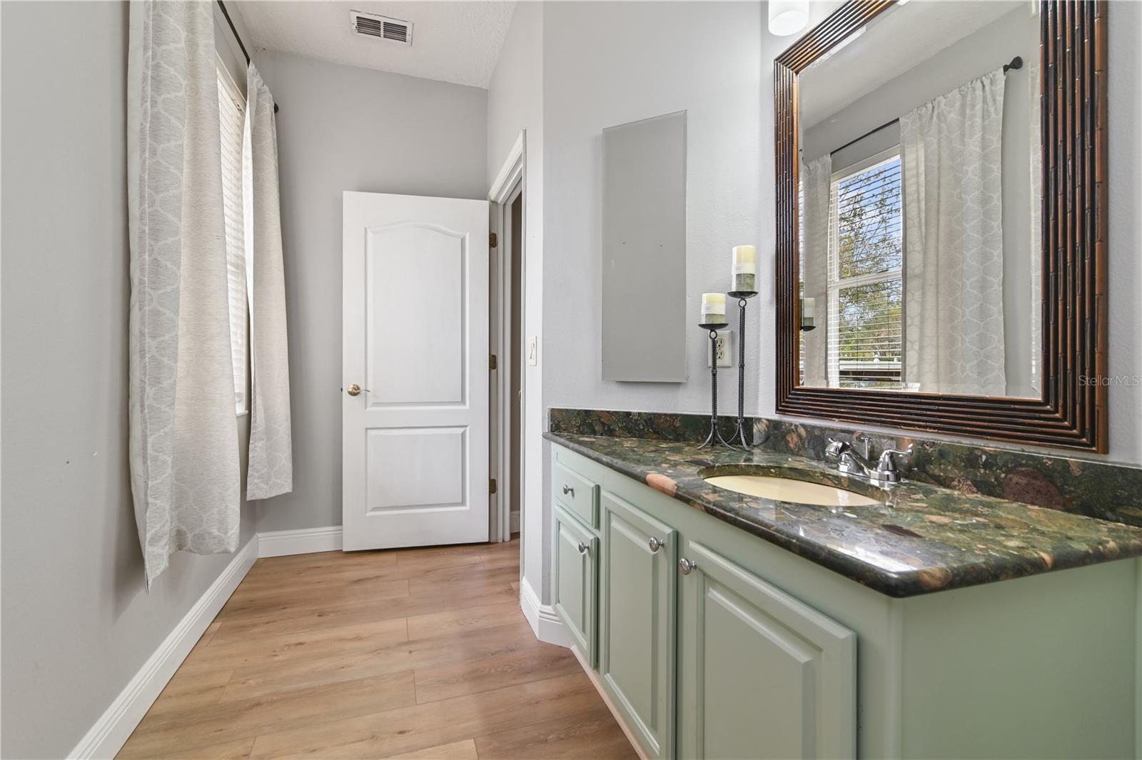 ROCK SPRINGS RIDGE PH 01 - Residential