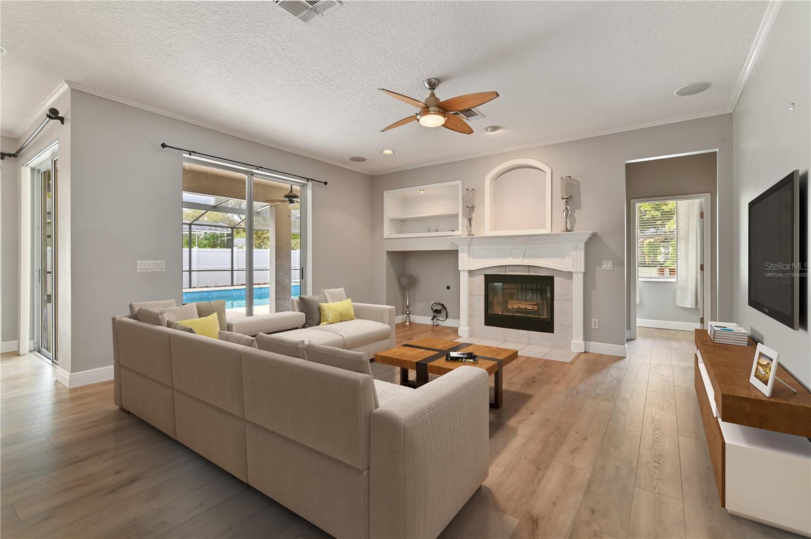 ROCK SPRINGS RIDGE PH 01 - Residential