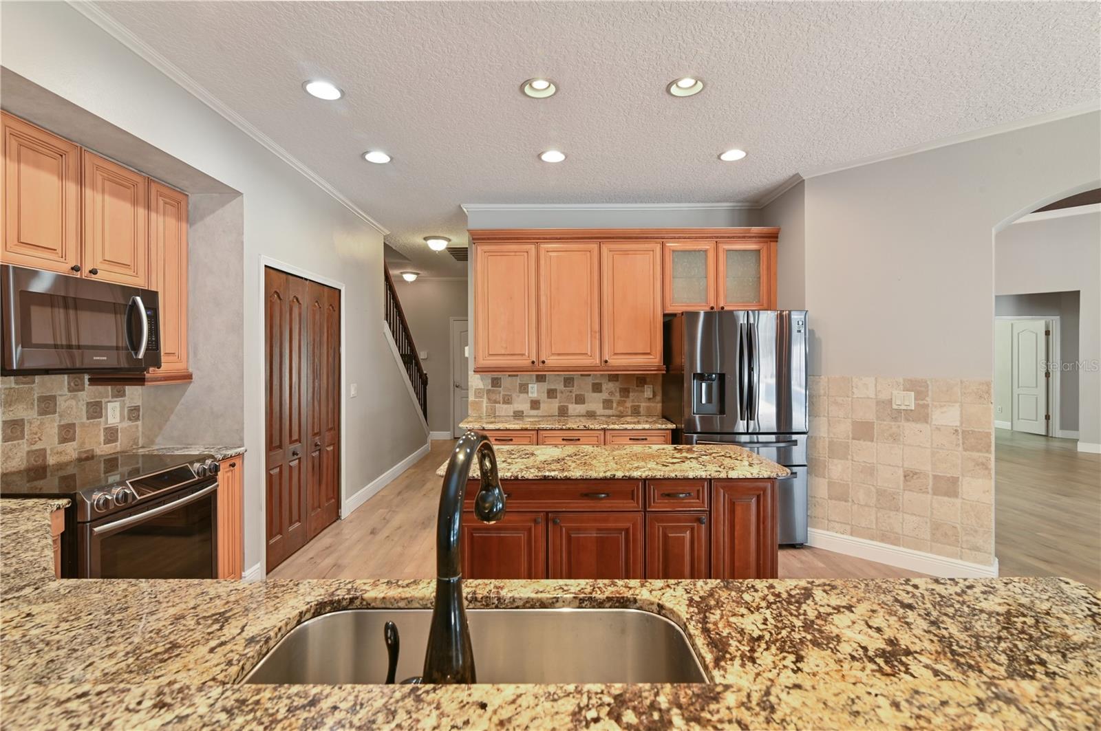 ROCK SPRINGS RIDGE PH 01 - Residential