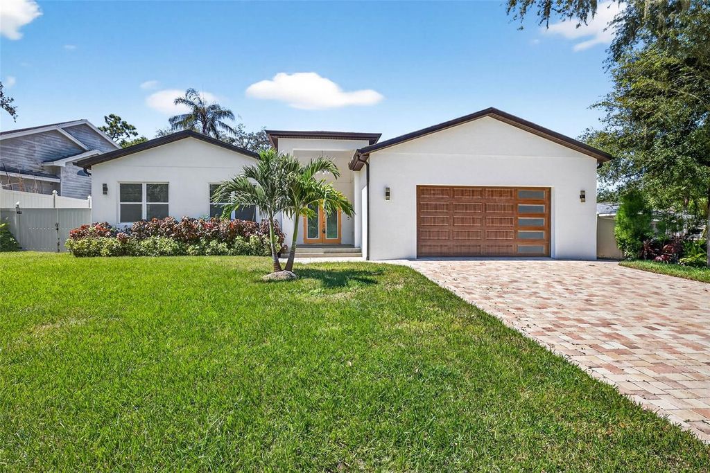 Photo of 216 N Glen Arven Avenue, Temple Terrace, FL 33617 (MLS # TB8428768)