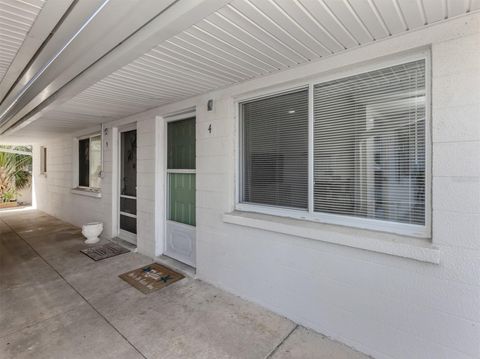 525 MANATEE COURT 4 VENICE FL 34285