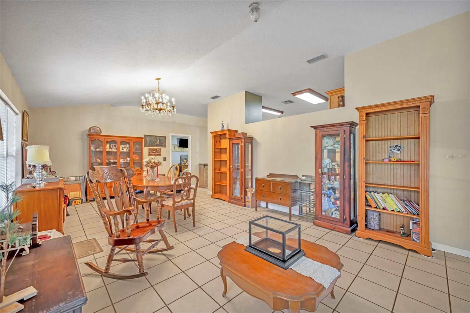 VINOLA GARDENS - Residential