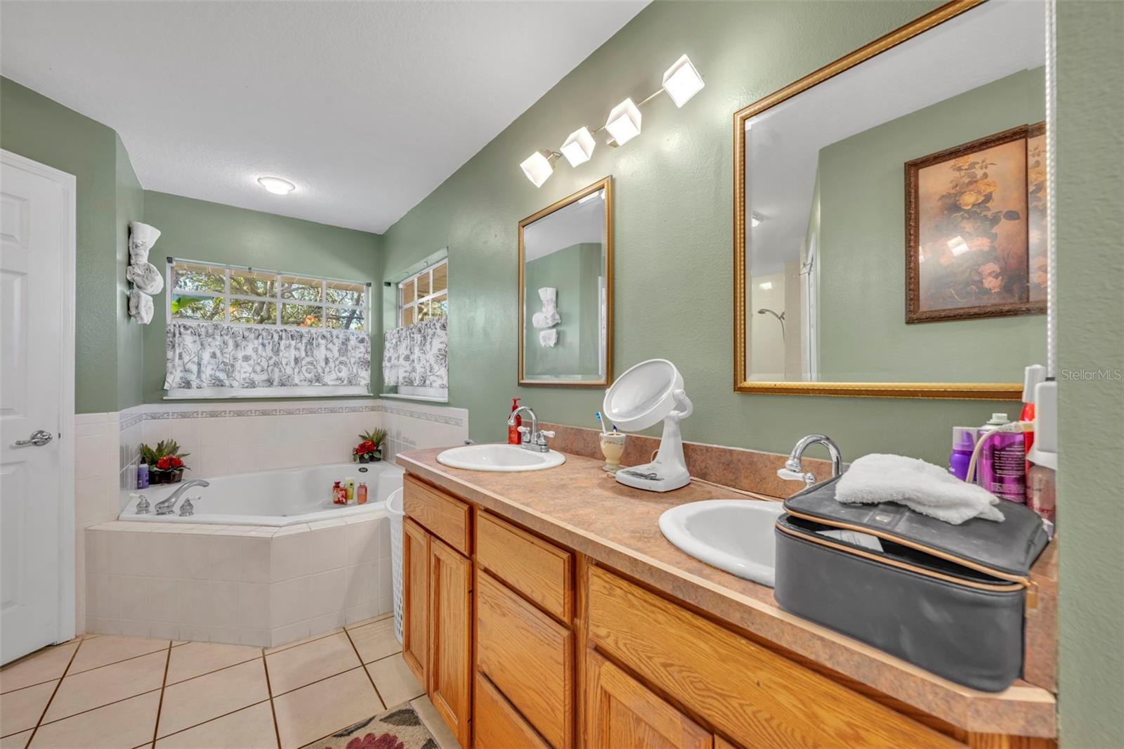 VINOLA GARDENS - Residential