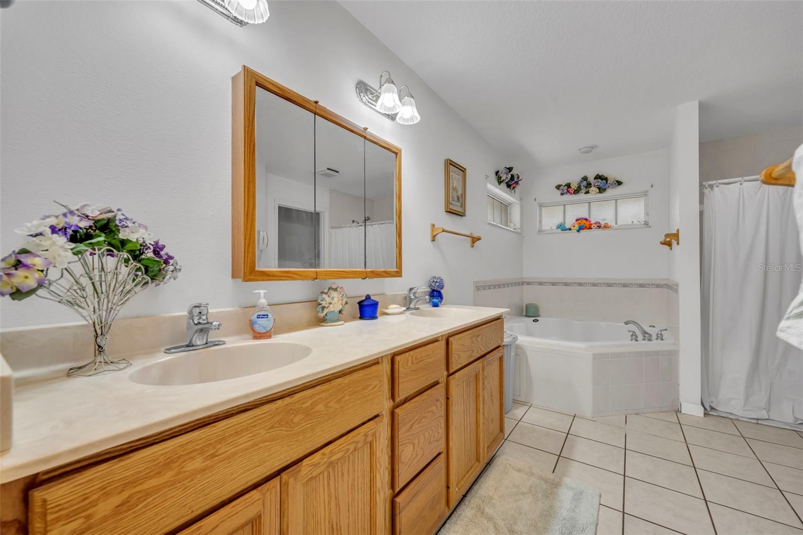 VINOLA GARDENS - Residential