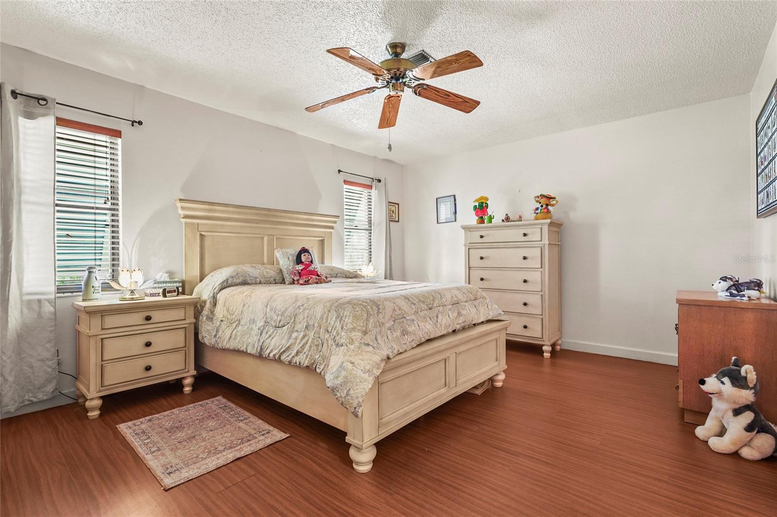 HOURGLASS LAKES PH 3 - Residential