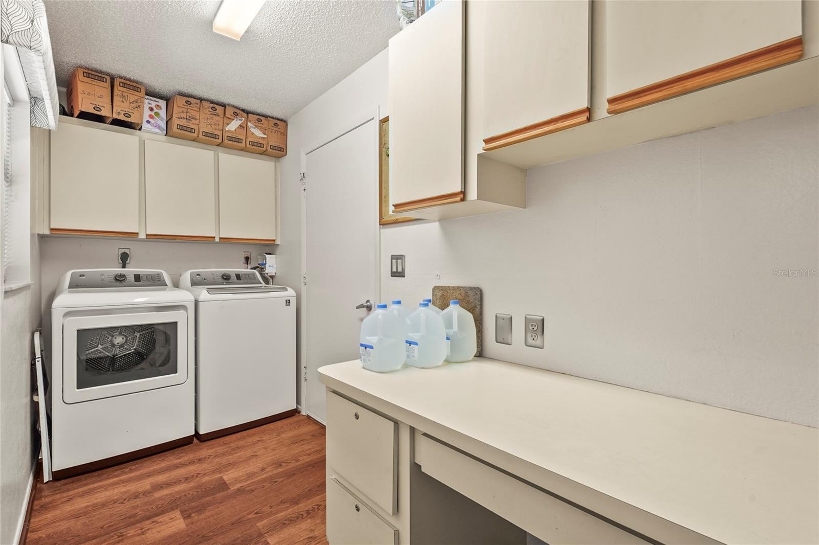 HOURGLASS LAKES PH 3 - Residential