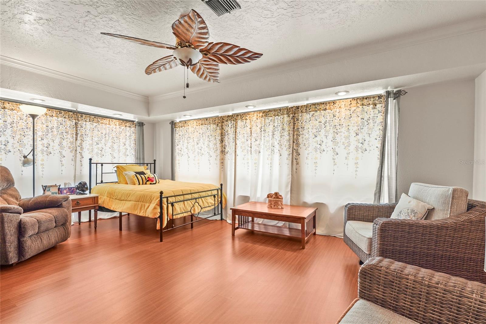 HOURGLASS LAKES PH 3 - Residential