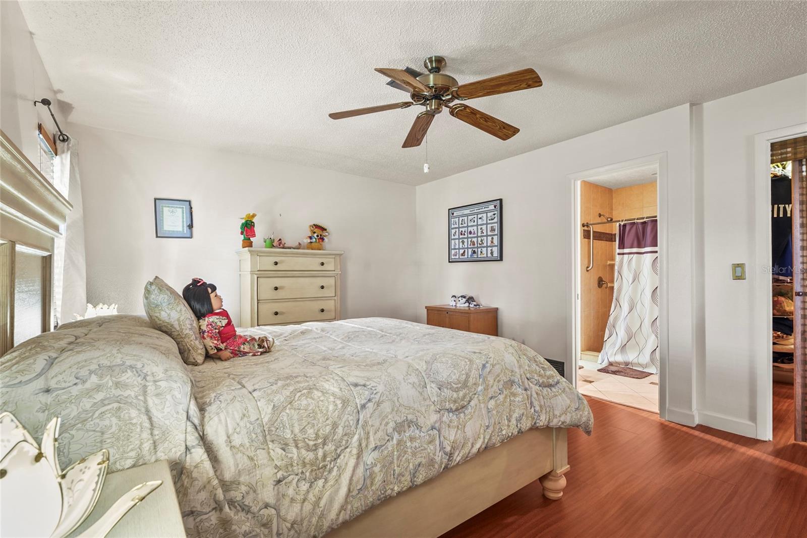 HOURGLASS LAKES PH 3 - Residential