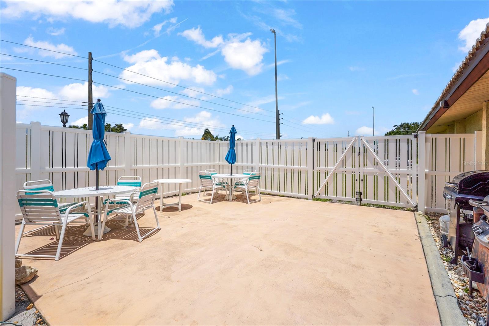 HOURGLASS LAKES PH 3 - Residential