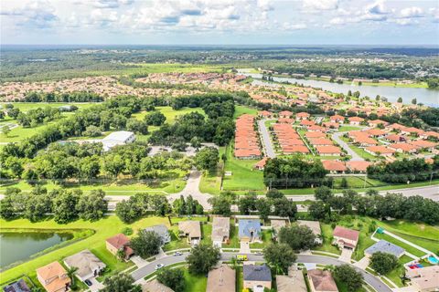 A home in LAKELAND