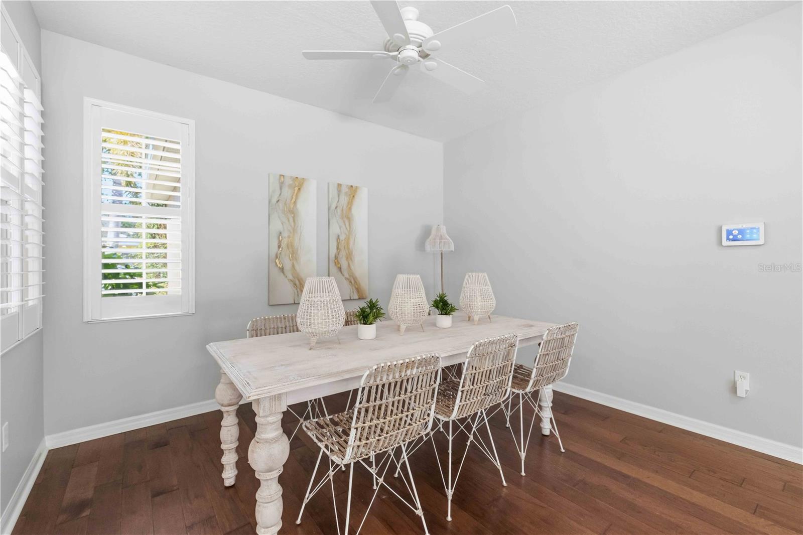 UNIVERSITY PLACE - Residential