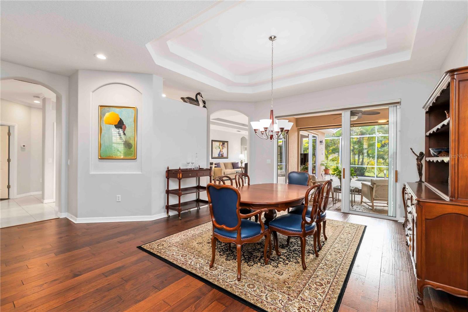 UNIVERSITY PLACE - Residential