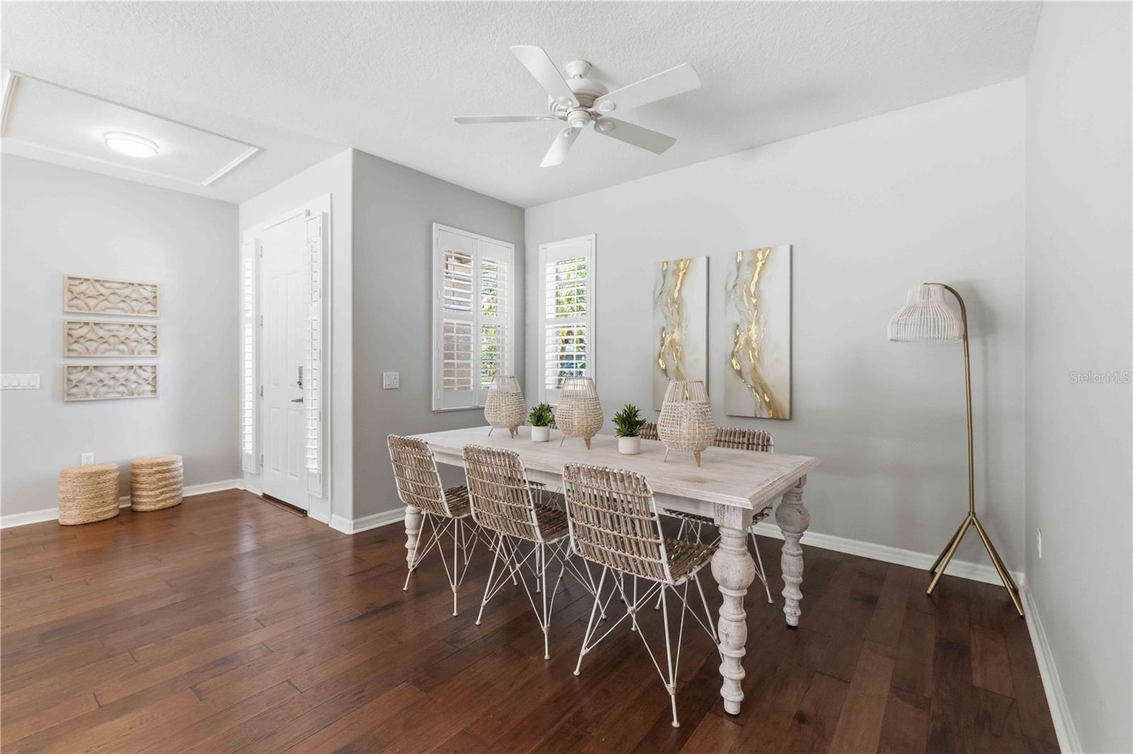 UNIVERSITY PLACE - Residential