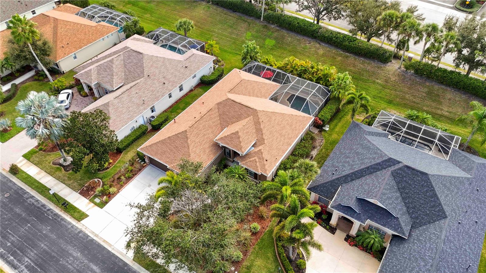 UNIVERSITY PLACE - Residential