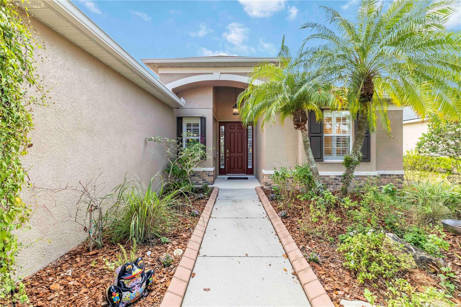 UNIVERSITY PLACE - Residential