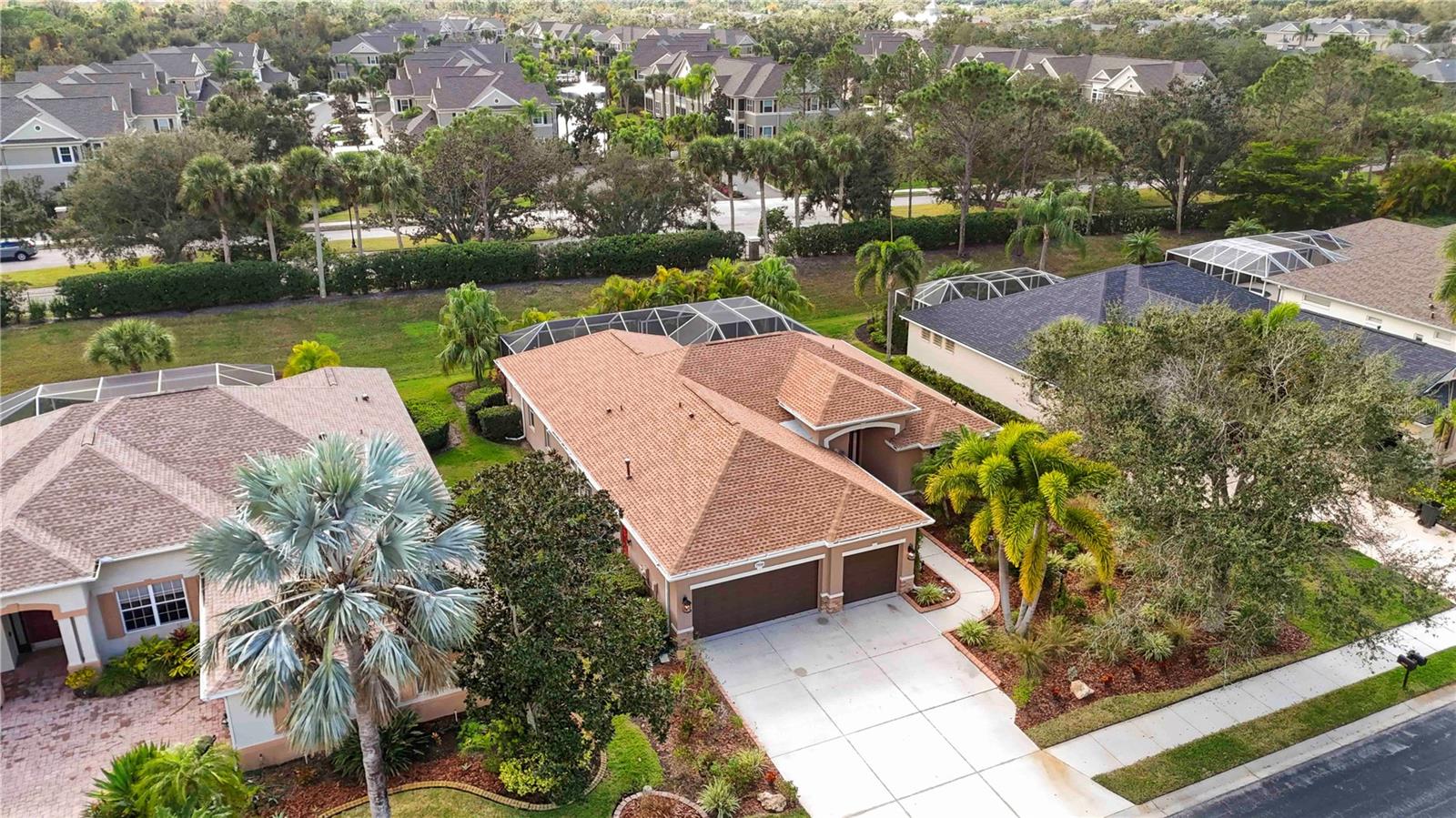 UNIVERSITY PLACE - Residential