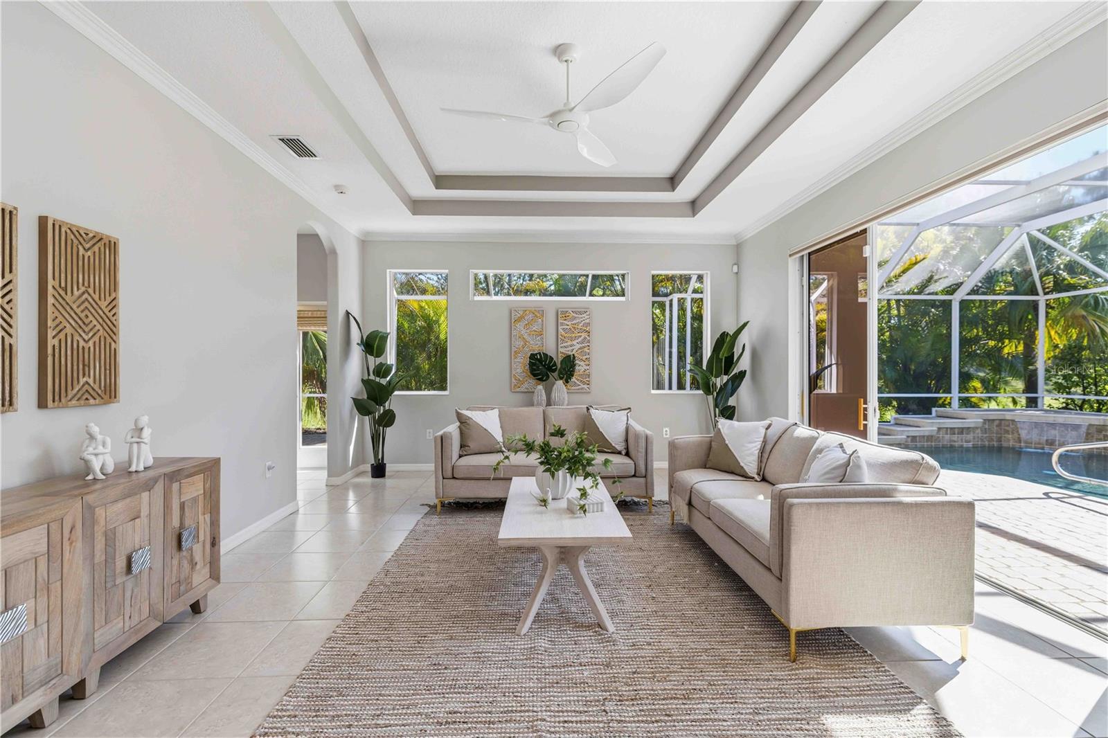 UNIVERSITY PLACE - Residential