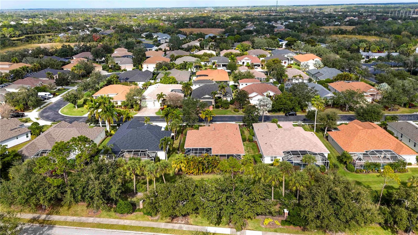 UNIVERSITY PLACE - Residential