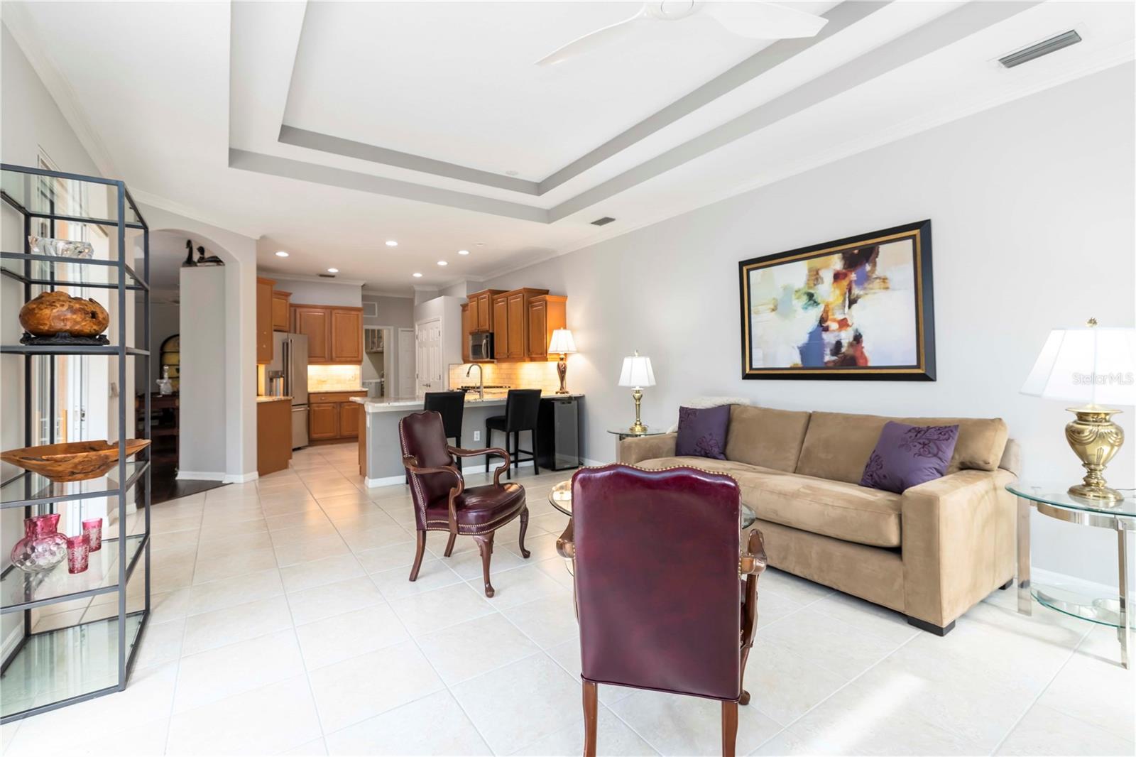 UNIVERSITY PLACE - Residential